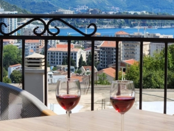 Dvosoban stan 65 m² – Rozino, Budva — fotografija 15