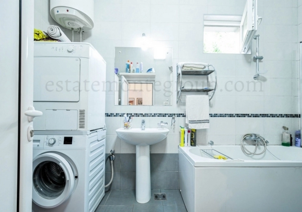 Trosoban-stan-na-dva-nivoa-u-naselju-Gorica-Tivat-7 Trosoban stan 116 m² – Mažina, Tivat — fotografija 8