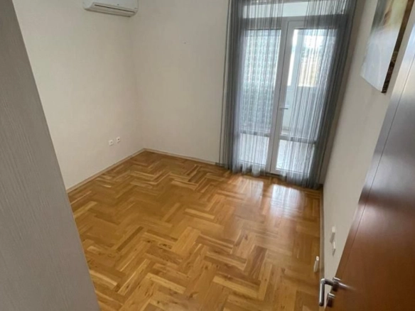 Dvosoban stan 100 m² – Bar — fotografija 9