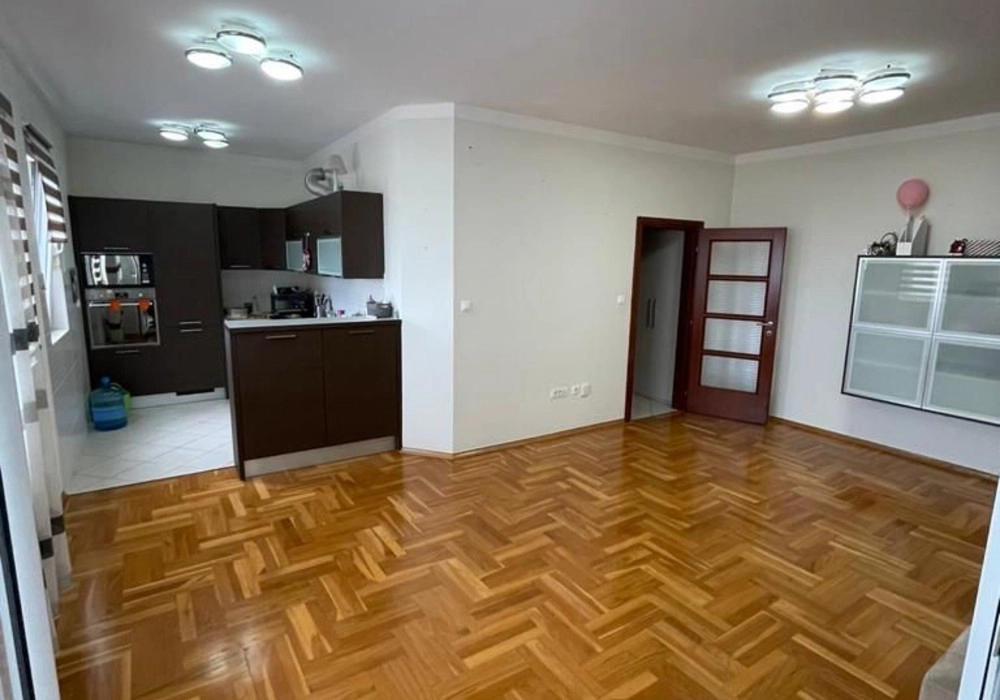 Dvosoban-stan-u-novogradnji-u-centru-Bara-10 Dvosoban stan 100 m² – Bar — fotografija 11