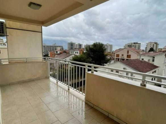 Trosoban stan 91 m² – Rozino, Budva — fotografija 8