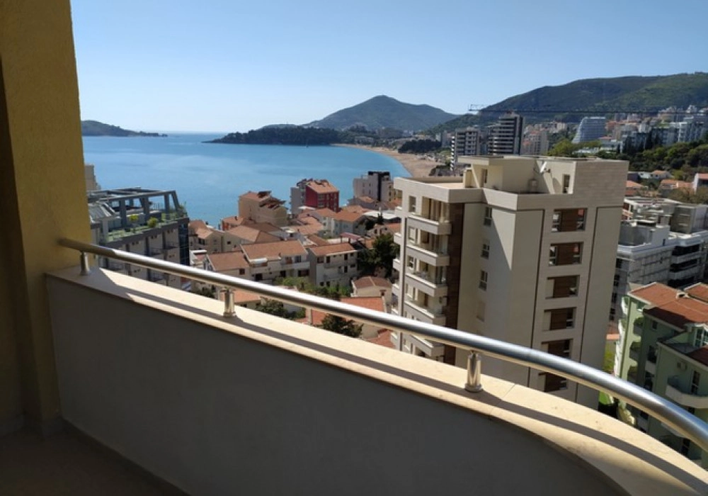 Trosoban-stan-s-pogledom-na-more-Rafailovici-Budva-1 Trosoban stan 83 m² – Rafailovići, Budva — fotografija 2