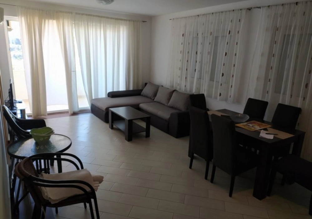 Trosoban-stan-s-pogledom-na-more-Rafailovici-Budva-3 Trosoban stan 83 m² – Rafailovići, Budva — fotografija 4