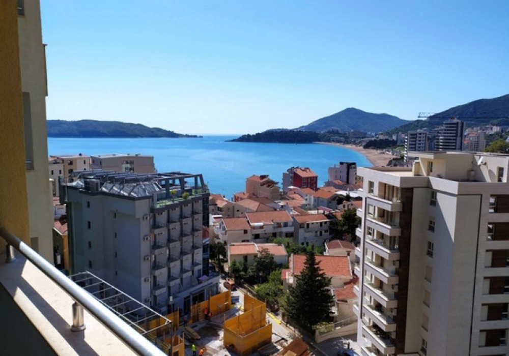 Trosoban-stan-s-pogledom-na-more-Rafailovici-Budva-12 Trosoban stan 83 m² – Rafailovići, Budva — fotografija 13