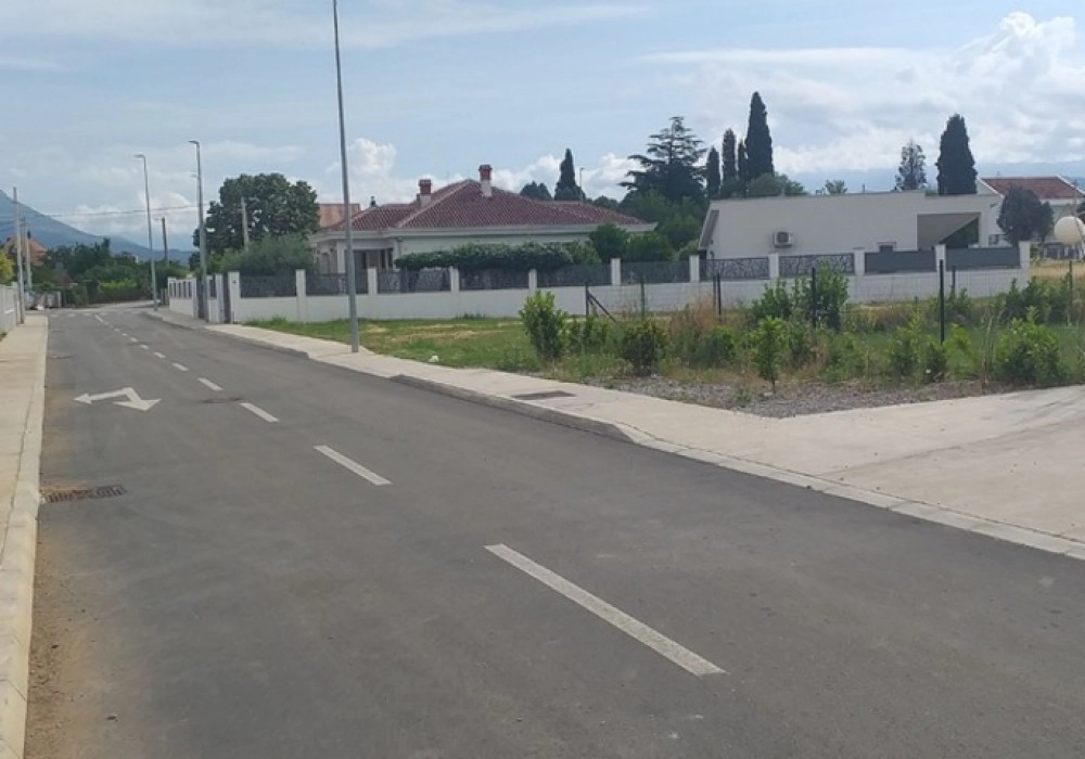 Urbanizovan-plac-u-Staroj-Varosi-Podgorica-4 Plac 932 m² – Stara Varoš, Podgorica — fotografija 5