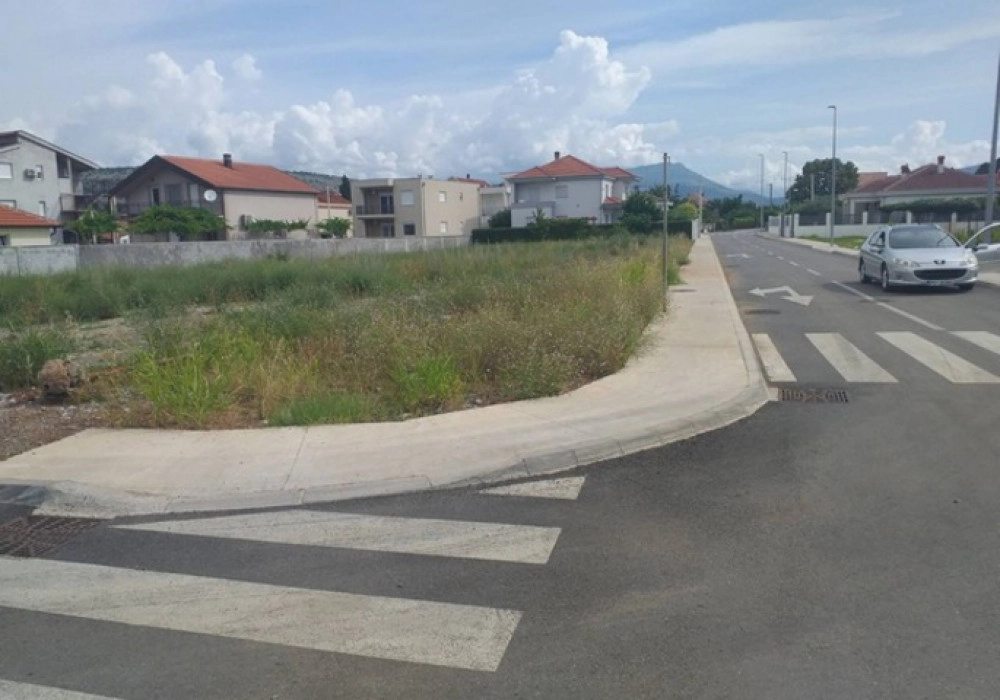 Urbanizovan-plac-u-Staroj-Varosi-Podgorica-7 Plac 932 m² – Stara Varoš, Podgorica — fotografija 8
