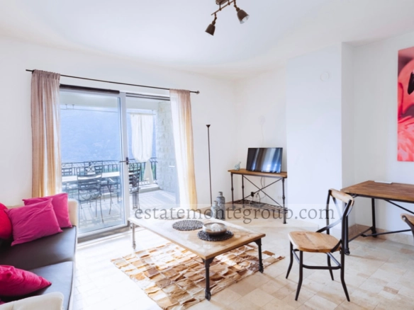 Dvosoban stan 500 m² – Risan, Kotor — fotografija 2
