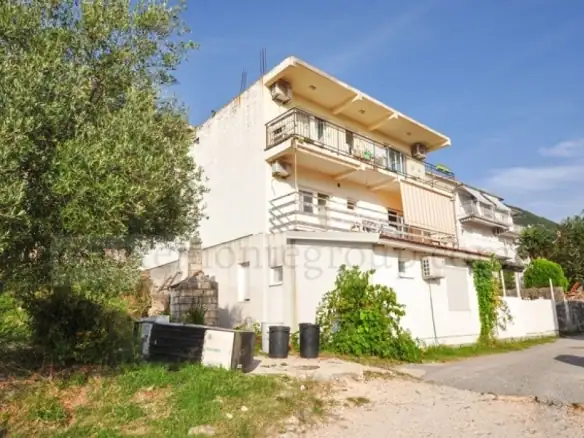 Trosoban stan 200 m² – Mažina, Tivat — fotografija 2