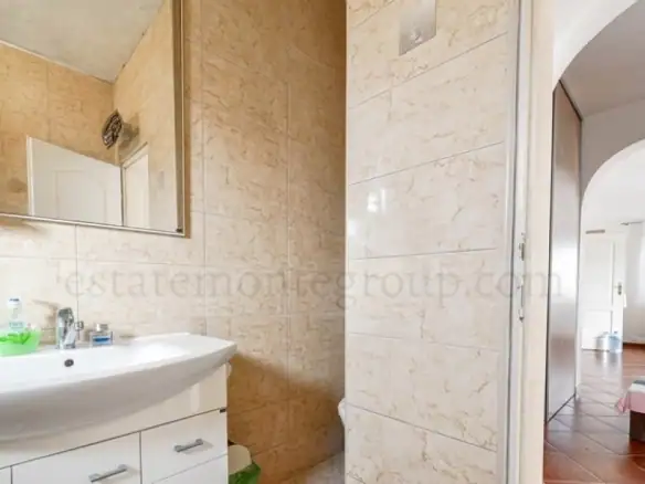 Trosoban stan 200 m² – Mažina, Tivat — fotografija 14