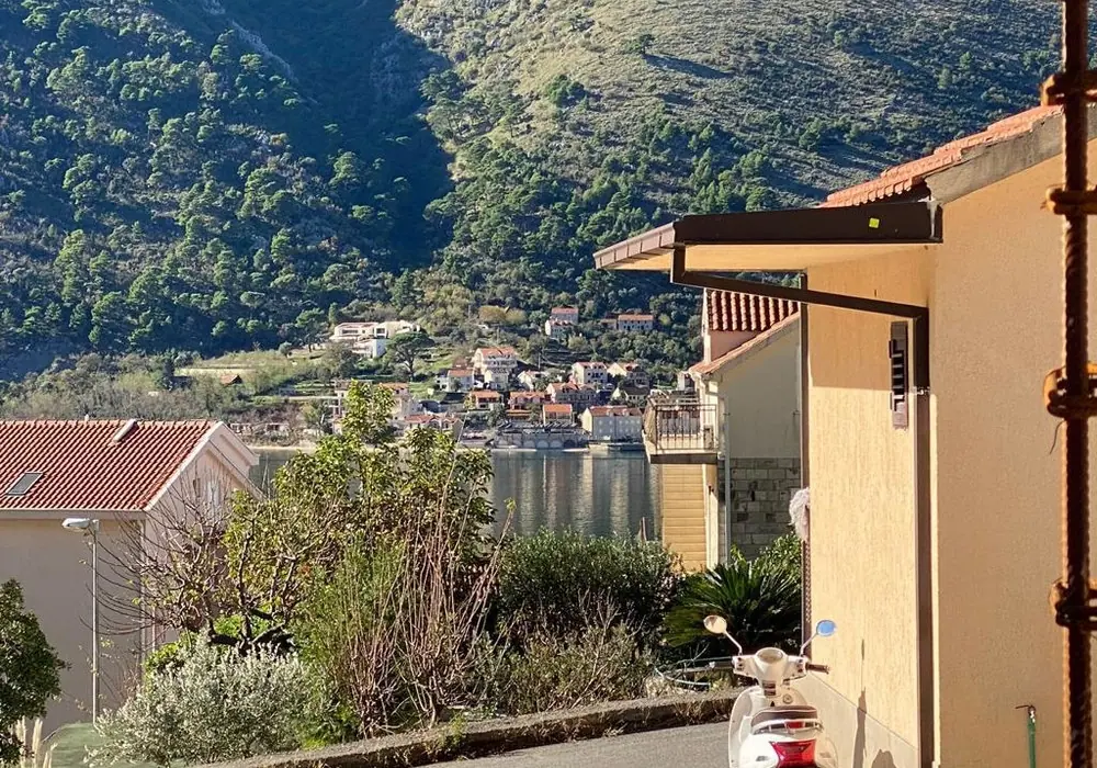 Dvosoban-stan-u-Dobroti-Kotor Dvosoban stan u Dobroti