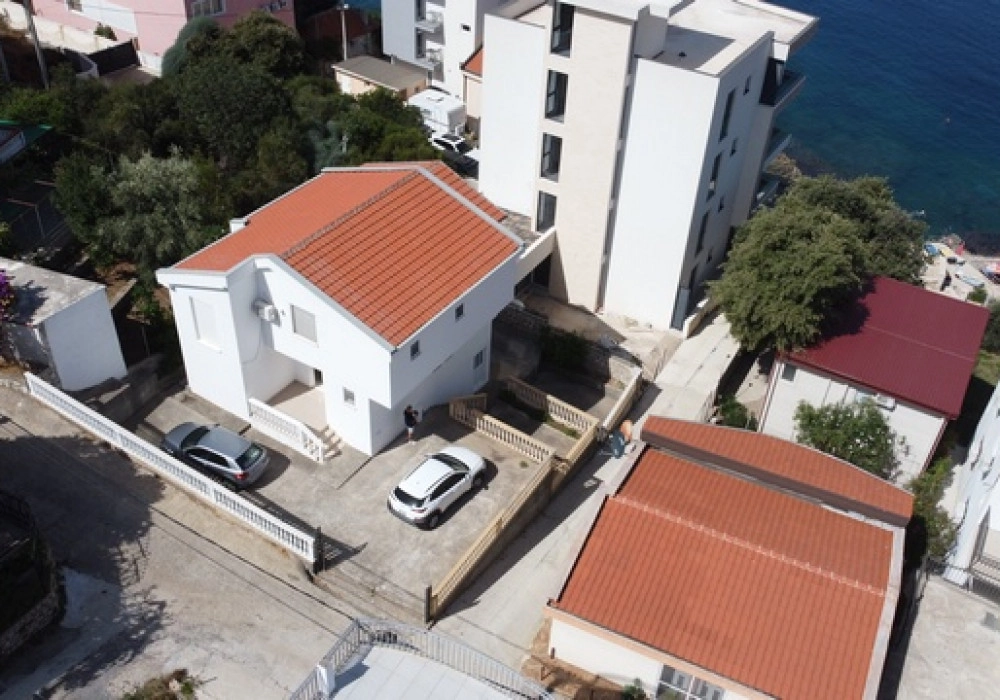 Kuca-sa-privatnom-plazom-u-Utjehi-Bar-2 Kuća – Utjeha, Bar — fotografija 3
