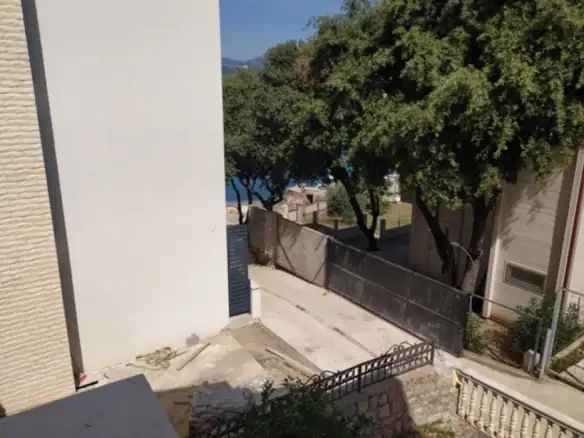 Kuća – Utjeha, Bar — fotografija 9