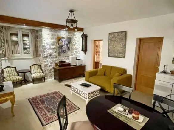 Trosoban stan 70 m² – Prčanj, Kotor — fotografija 2