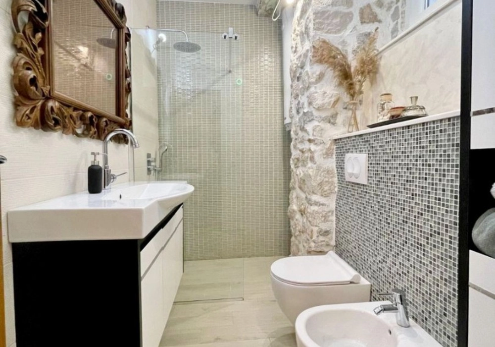 Trosoban stan 70 m² – Prčanj, Kotor — fotografija 4