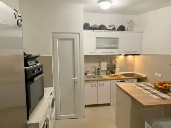 Trosoban stan 70 m² – Prčanj, Kotor — fotografija 11