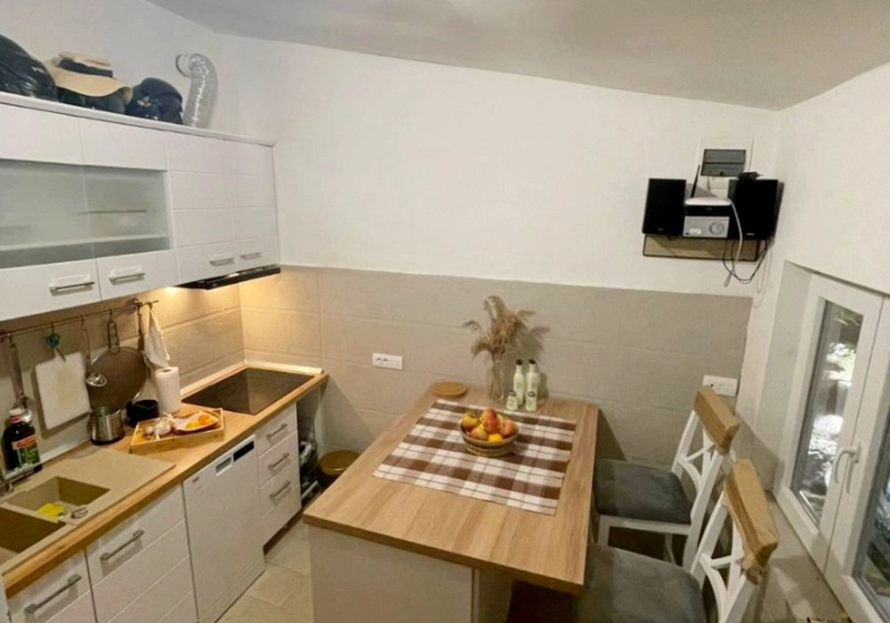 Trosoban stan 70 m² – Prčanj, Kotor — fotografija 12