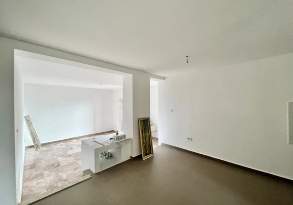 Kuca-sa-terasom-i-pogledom-na-more-u-Petrovcu-Budva-10 Kuća 75 m² – Petrovac, Budva — fotografija 11