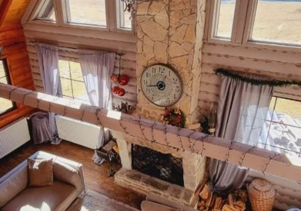 Kuca-sa-pet-spavacih-soba-na-Zabljaku-Durmitor-2 Kuća 210 m² – Žabljak — fotografija 3
