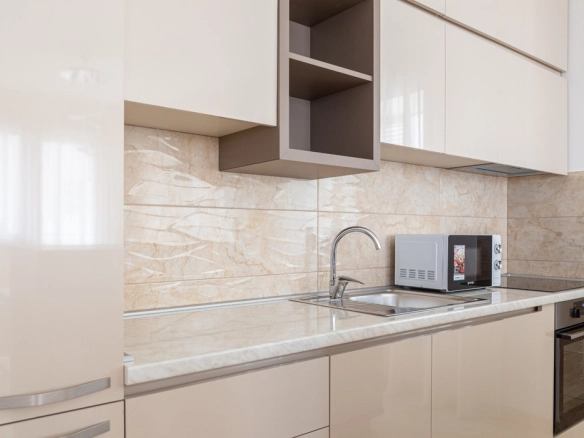 Jednosoban stan 94 m² – Bečići, Budva — fotografija 13