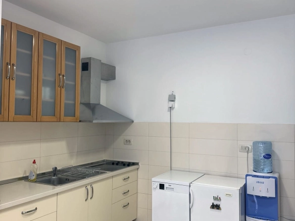 Izdavanje: Trosoban stan 75 m² – City kvart, Podgorica — fotografija 10