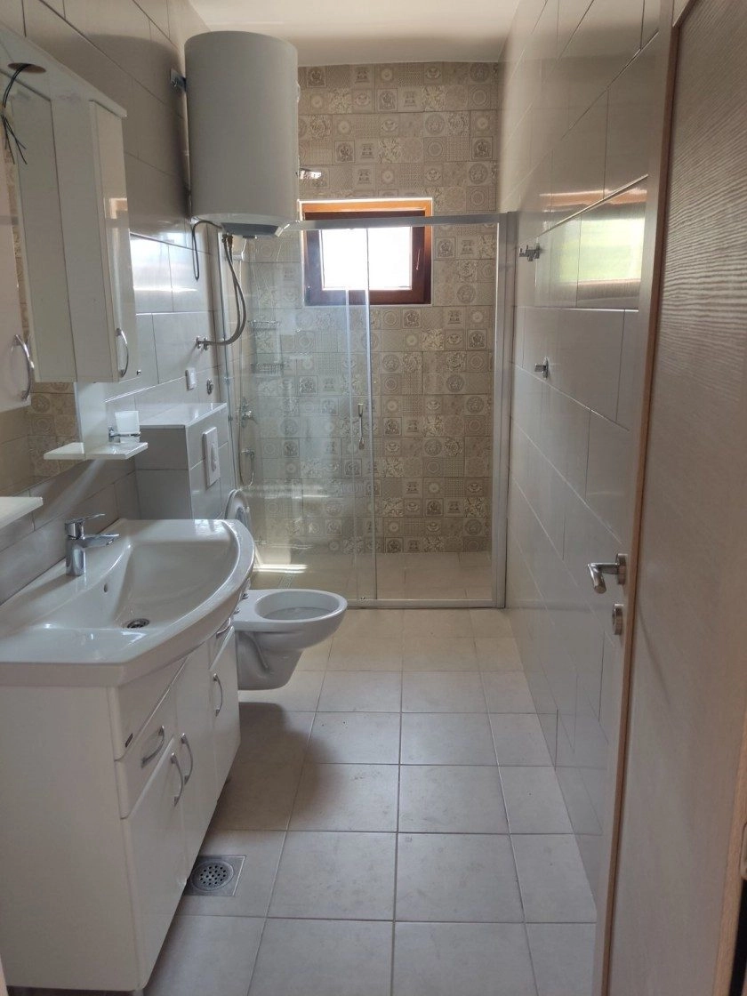 Trosoban stan 217 m² – Mažina, Tivat — fotografija 8