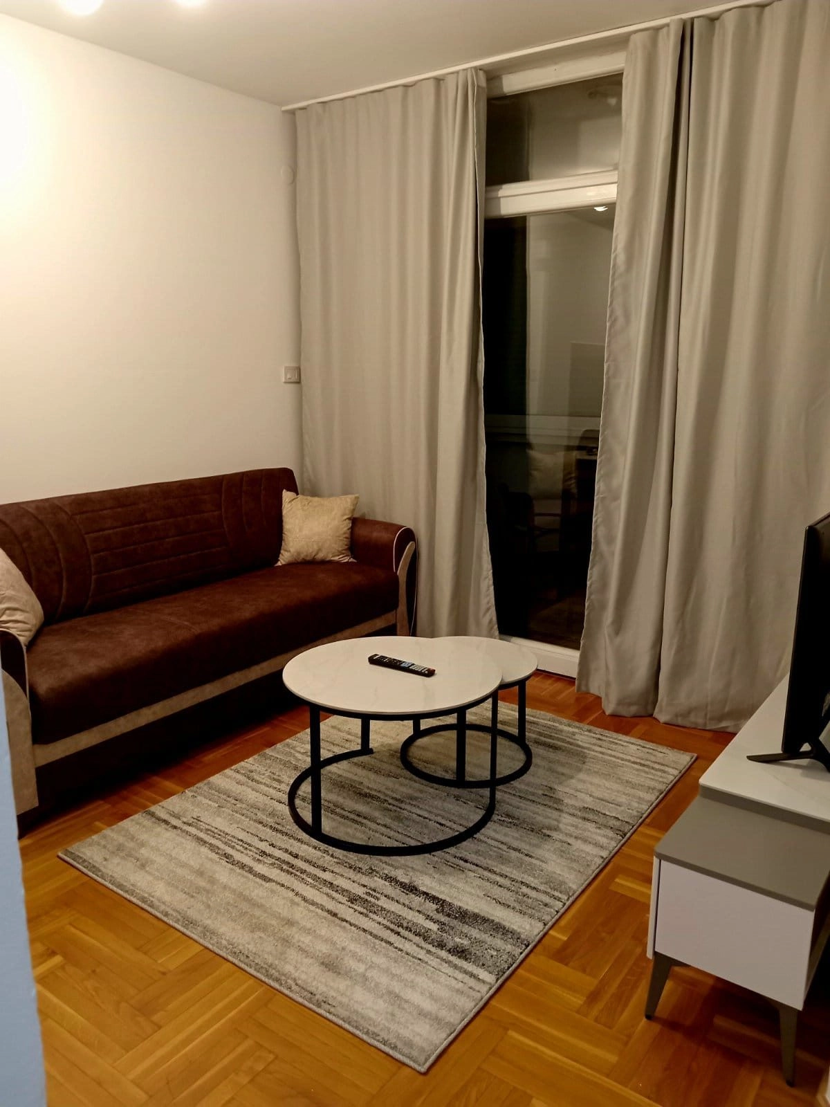 Jednosoban-stan-u-City-kvartu-Podgorica-8 Izdavanje: Jednosoban stan 35 m² – City kvart, Podgorica — fotografija 9