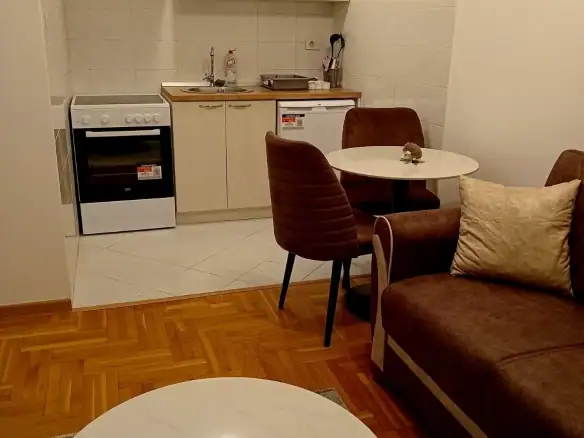 Izdavanje: Jednosoban stan 35 m² – City kvart, Podgorica — fotografija 11