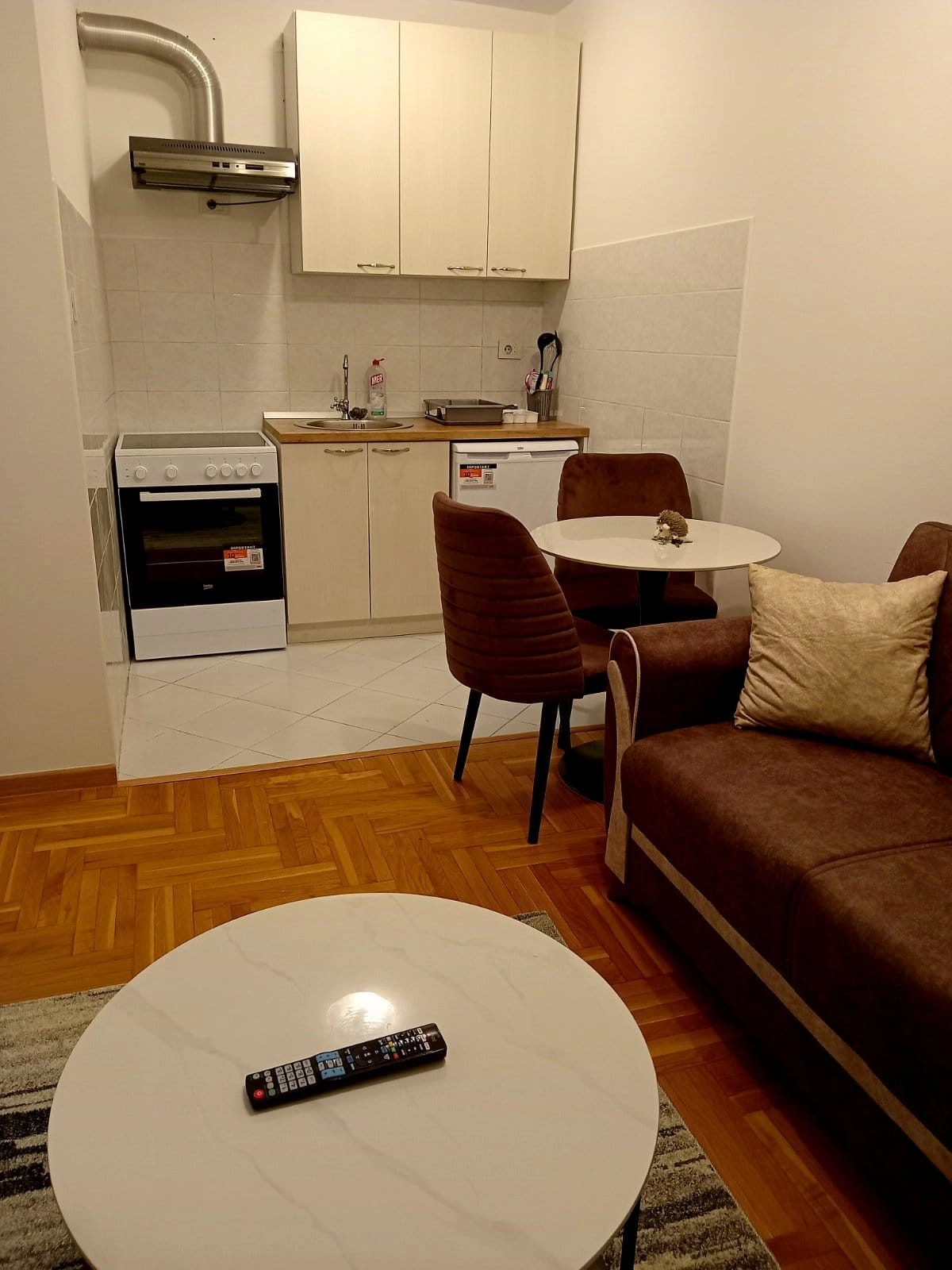 Jednosoban-stan-u-City-kvartu-Podgorica-10 Izdavanje: Jednosoban stan 35 m² – City kvart, Podgorica — fotografija 11