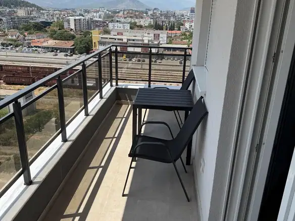 Izdavanje: Dvosoban stan 65 m² – Stari aerodrom, Podgorica — fotografija 5
