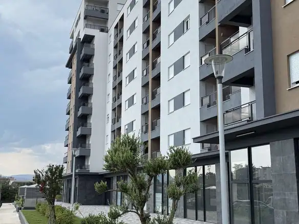 Izdavanje: Dvosoban stan 65 m² – Stari aerodrom, Podgorica — fotografija 9