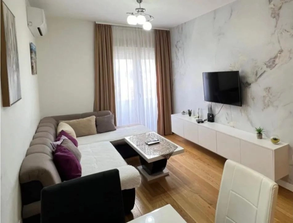 Jednosoban-stan-u-naselju-Central-Point-Podgorica-3 Izdavanje: Jednosoban stan 40 m² – Central Point, Podgorica — fotografija 4