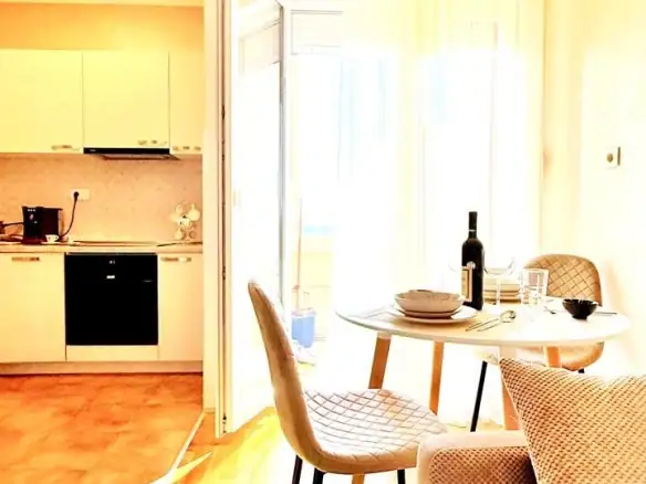 Garsonjera 30 m² – Tuški put, Podgorica — fotografija 7