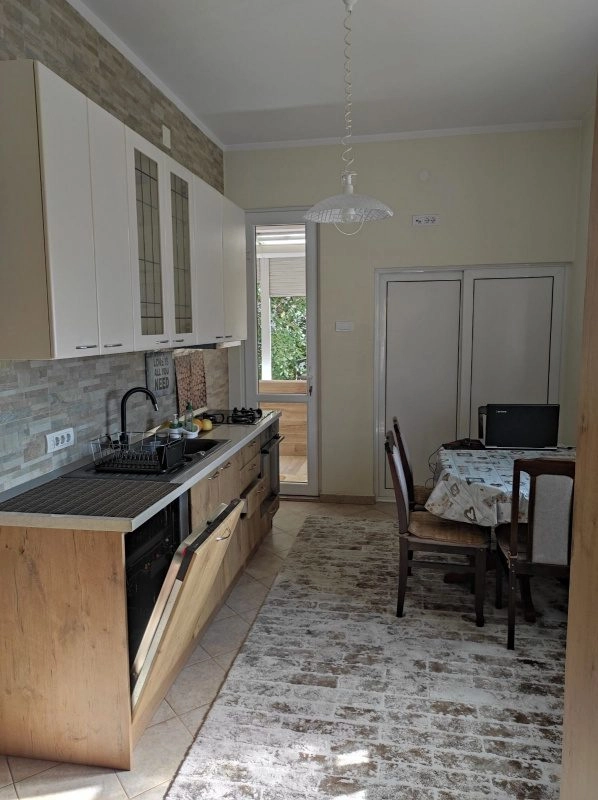Dvosoban-stan-u-Centru-Podgorica-1 Izdavanje: Dvosoban stan 96 m² – Centar, Podgorica — fotografija 2