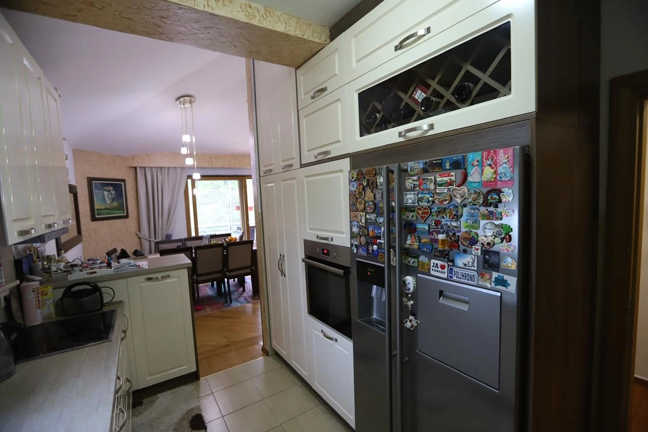 Trosoban-stan-u-centru-Podgorice-3 Trosoban stan 136 m² – Centar, Podgorica — fotografija 4