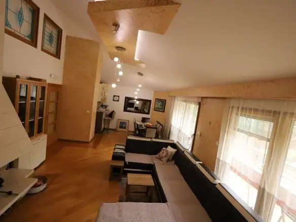 Trosoban stan 136 m² – Centar, Podgorica — fotografija 8