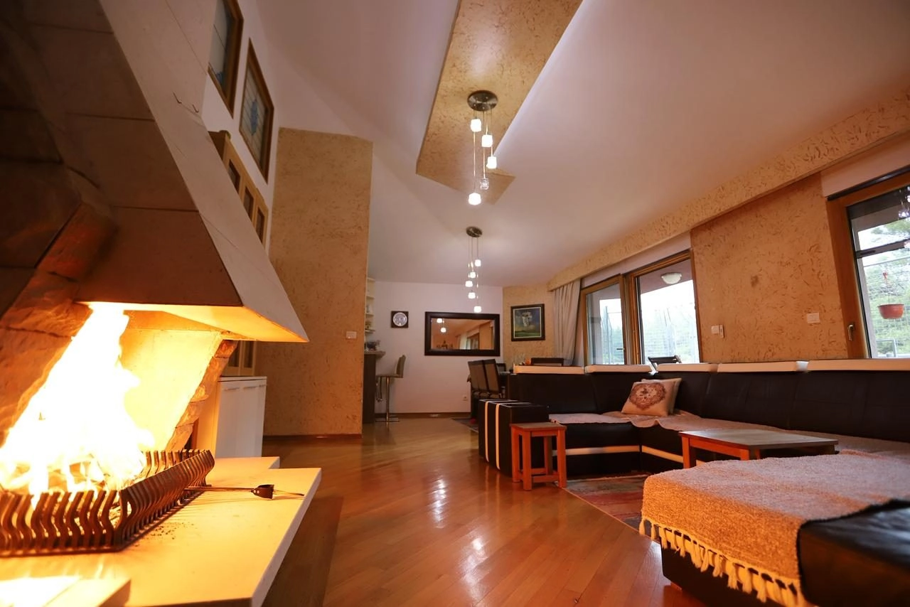 Trosoban-stan-u-centru-Podgorice-8 Trosoban stan 136 m² – Centar, Podgorica — fotografija 9