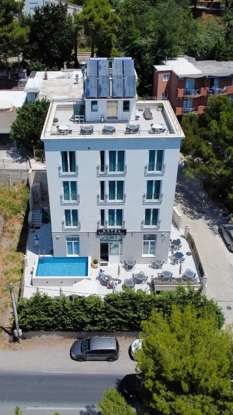 Hotel na prvoj liniji do mora u Žukotrlici