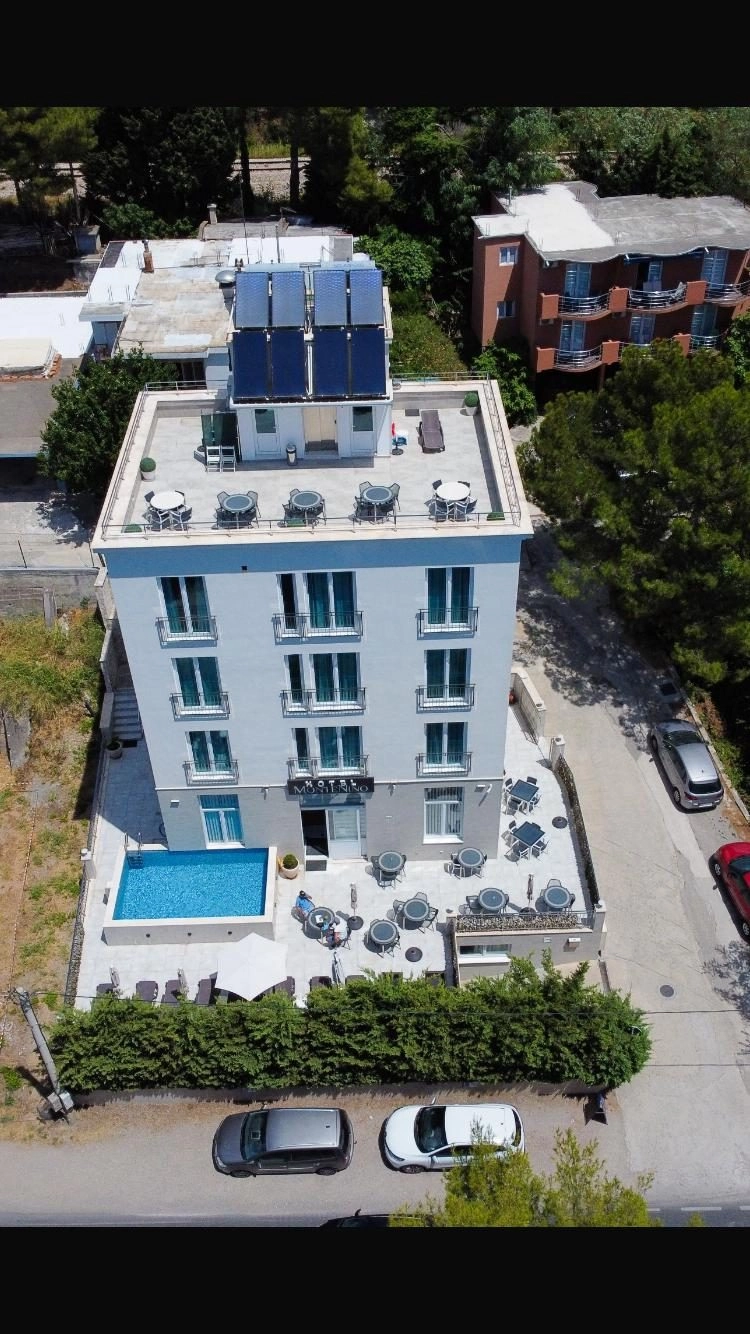 Hotel 735 m² – Bar — fotografija 4