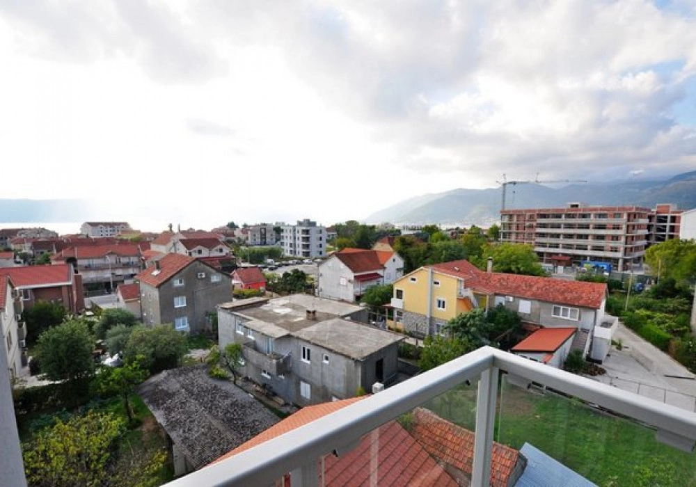 Trosoban-stan-u-novogradnji-Mazina-Tivat Trosoban stan u novogradnji