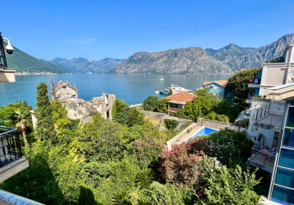 Dvosoban-stan-sa-pogledom-na-more-u-Dobroti-Kotor-10 Dvosoban stan 91 m² – Dobrota, Kotor — fotografija 11