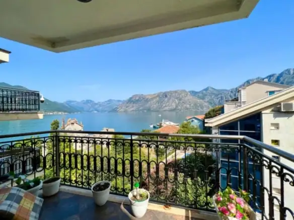 Dvosoban stan 91 m² – Dobrota, Kotor — fotografija 12