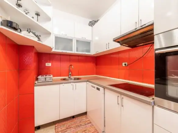 Dvosoban stan 106 m² – Tivat — fotografija 7