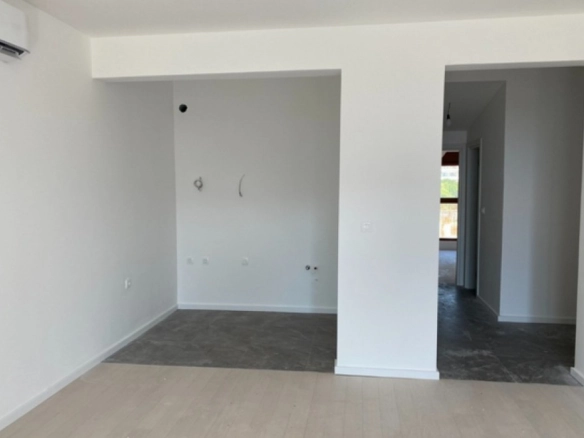 Dvosoban stan 72 m² – Dobrota, Kotor — fotografija 3