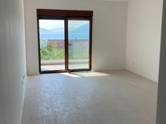 Dvosoban stan 72 m² – Dobrota, Kotor — fotografija 9
