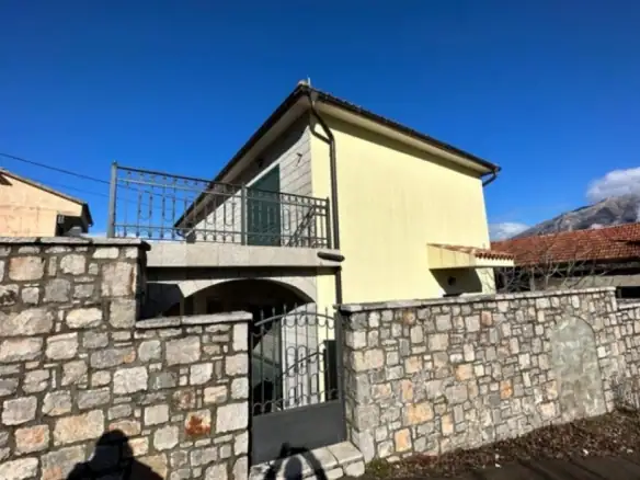 Kuća – Kavač, Tivat — fotografija 4