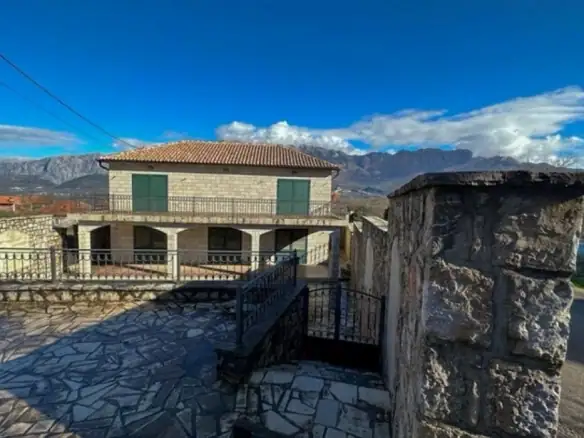 Kuća – Kavač, Tivat — fotografija 14