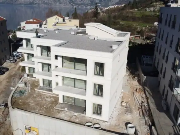 Dvosoban stan 79 m² – Dobrota, Kotor — fotografija 10