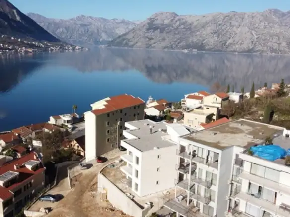 Dvosoban stan 79 m² – Dobrota, Kotor — fotografija 12