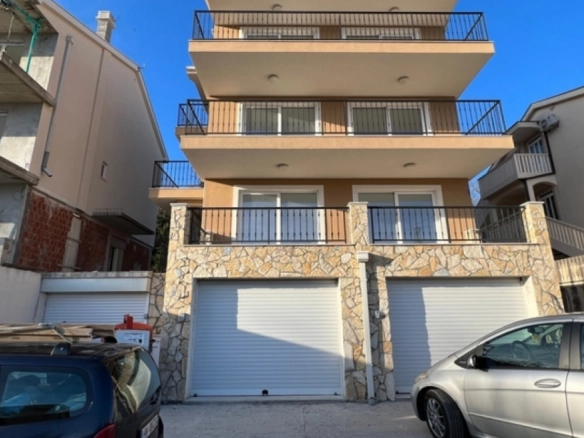 Dvosoban stan 80 m² – Topla, Herceg Novi — fotografija 2