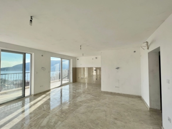 Dvosoban stan 80 m² – Topla, Herceg Novi — fotografija 3